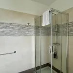 Serravalle Outlet Prime * Серравалле-Скривия