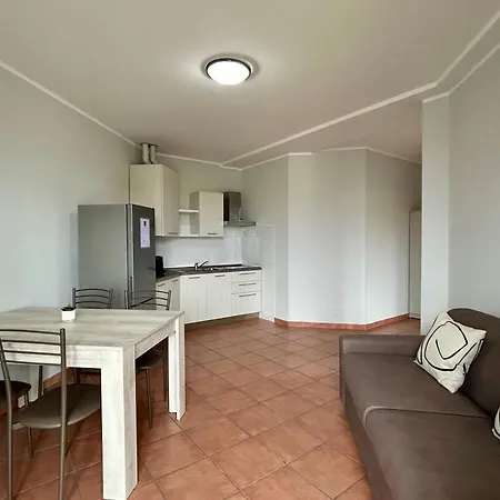 Serravalle Outlet Prime Apartamento *