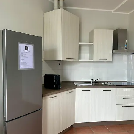 Serravalle Outlet Prime Apartment *