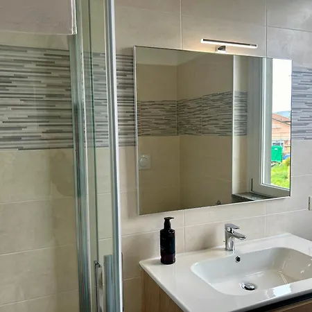 Serravalle Outlet Prime Apartment
